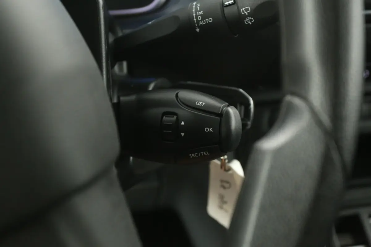 75 kWh L2H1 Long Range | Snelladen | SOH 90% | Airco | Cruise | Camera | 3 Zits | 2xSchuifdeur | Carplay