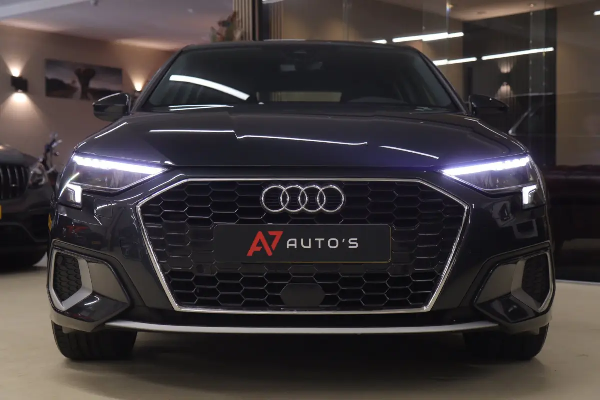 30 TFSI Business edition NAP /CARPLAY/ACC/LANEASSIST/REMASSIST/SFEERVER/VOL