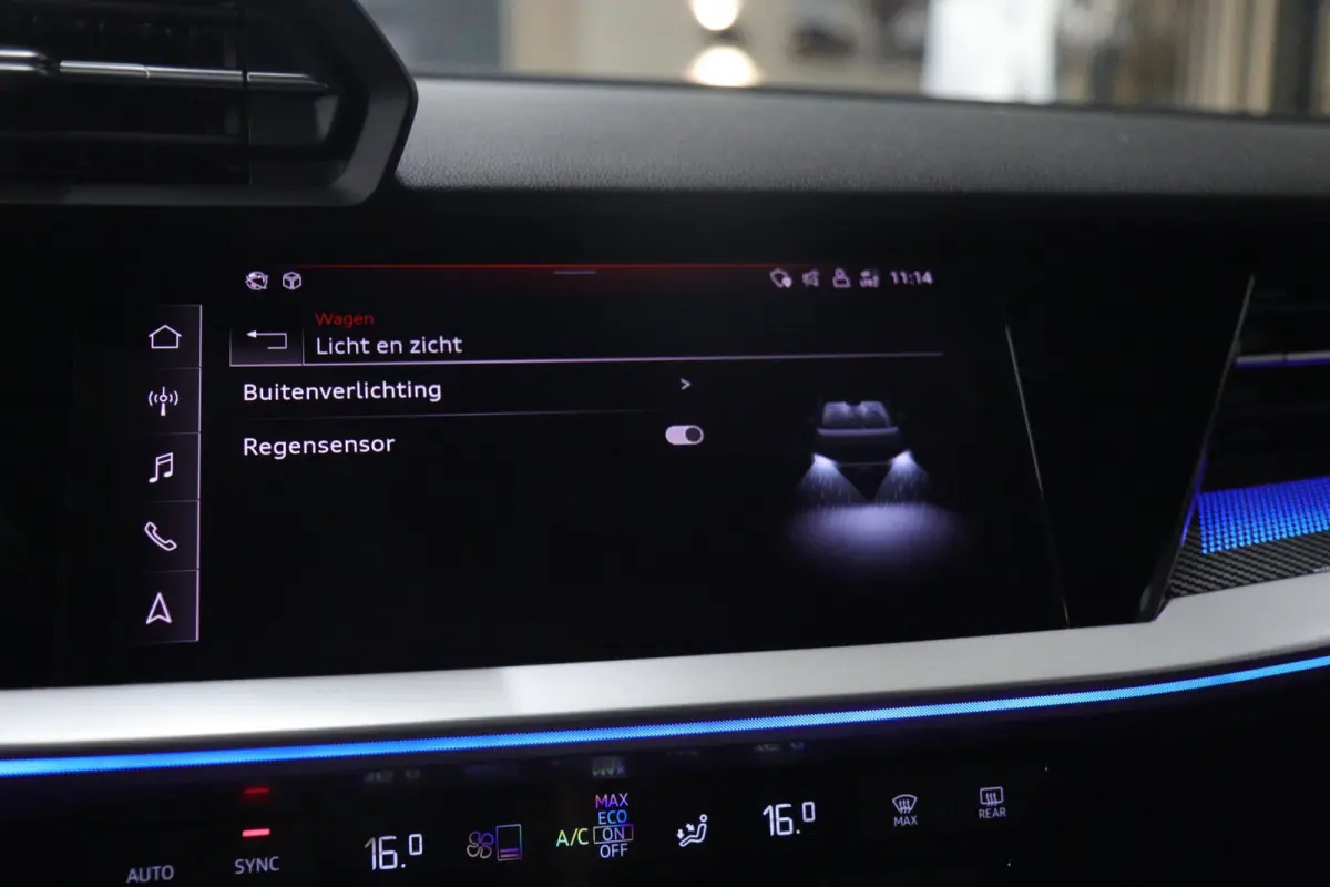 30 TFSI Business edition NAP /CARPLAY/ACC/LANEASSIST/REMASSIST/SFEERVER/VOL