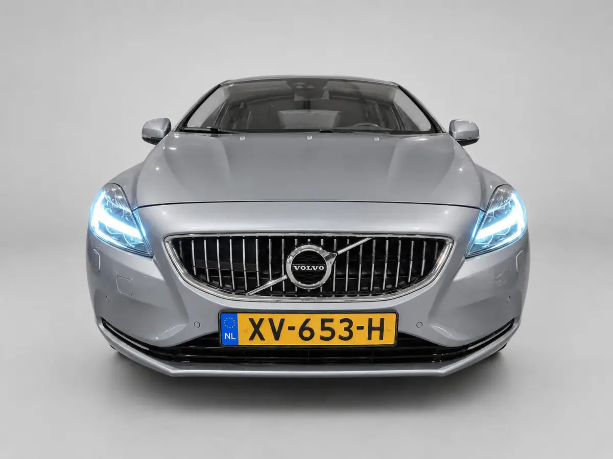 2.0 T4 Inscription - Automaat - Leder met memory - Stoelverw - Navi - Camera - Trekhaak - Dealeronderhouden
