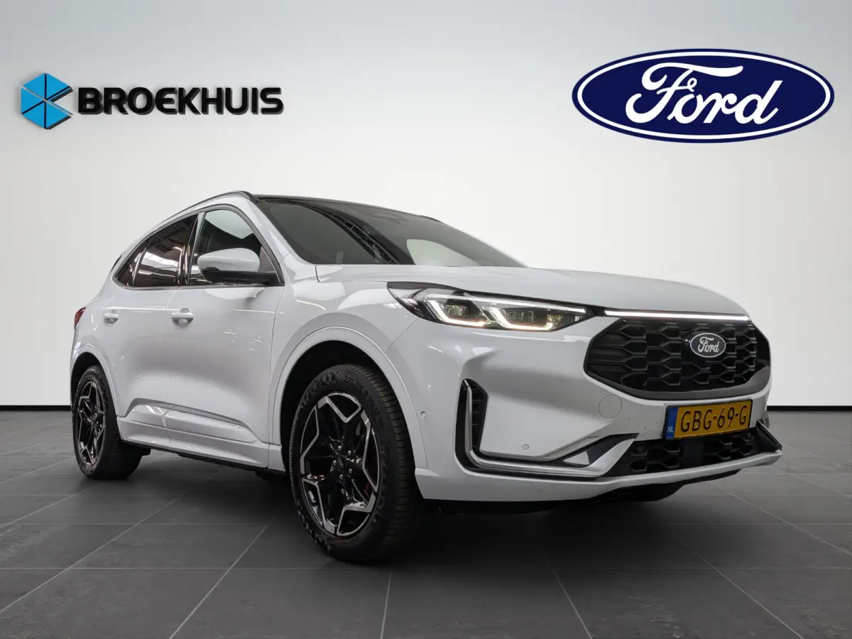 2.5 PHEV ST-Line X 243pk | Elekt. Trekhaak | Pano | Matrix LED | Head Up Display |