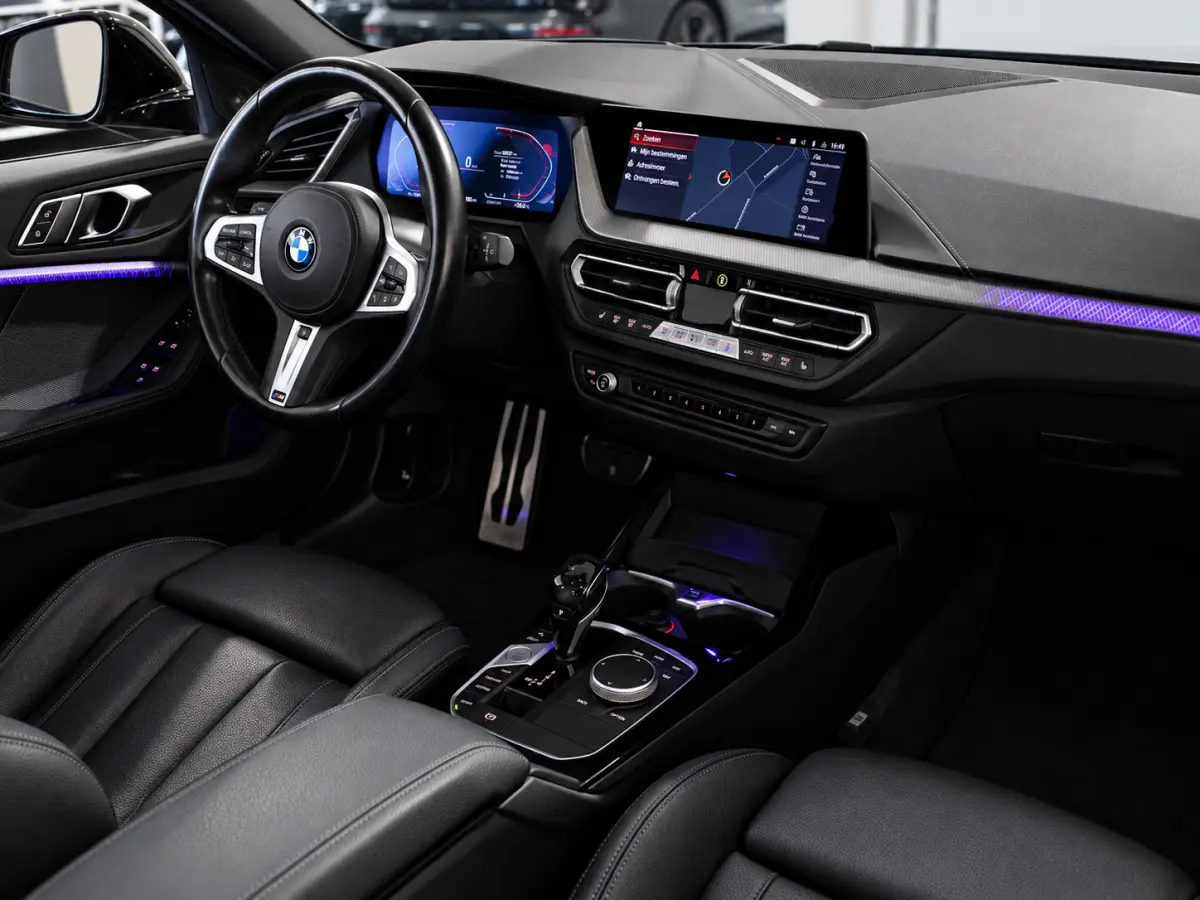 118i | M Sport. Pro | HuD | Harman Kardon | KUIPSTOELEN