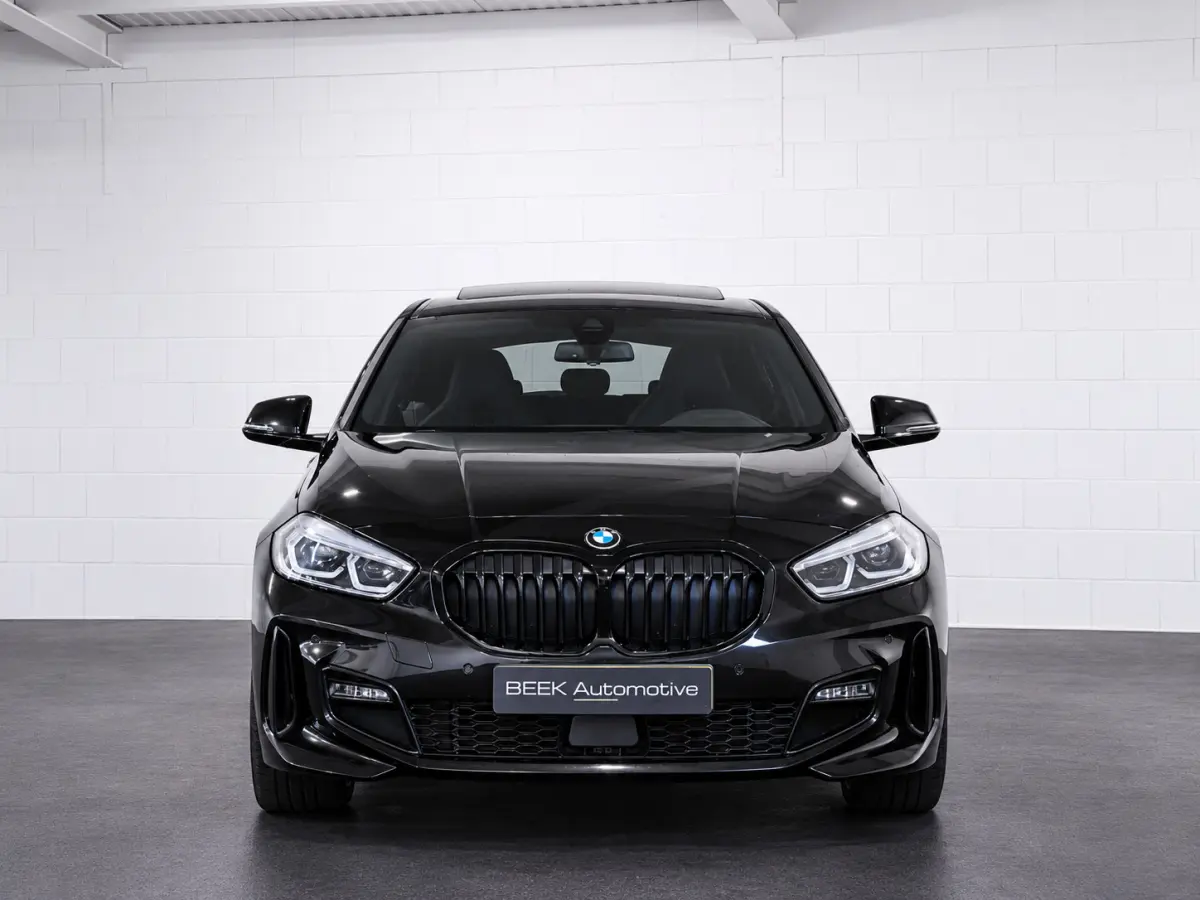 118i | M Sport. Pro | HuD | Harman Kardon | KUIPSTOELEN