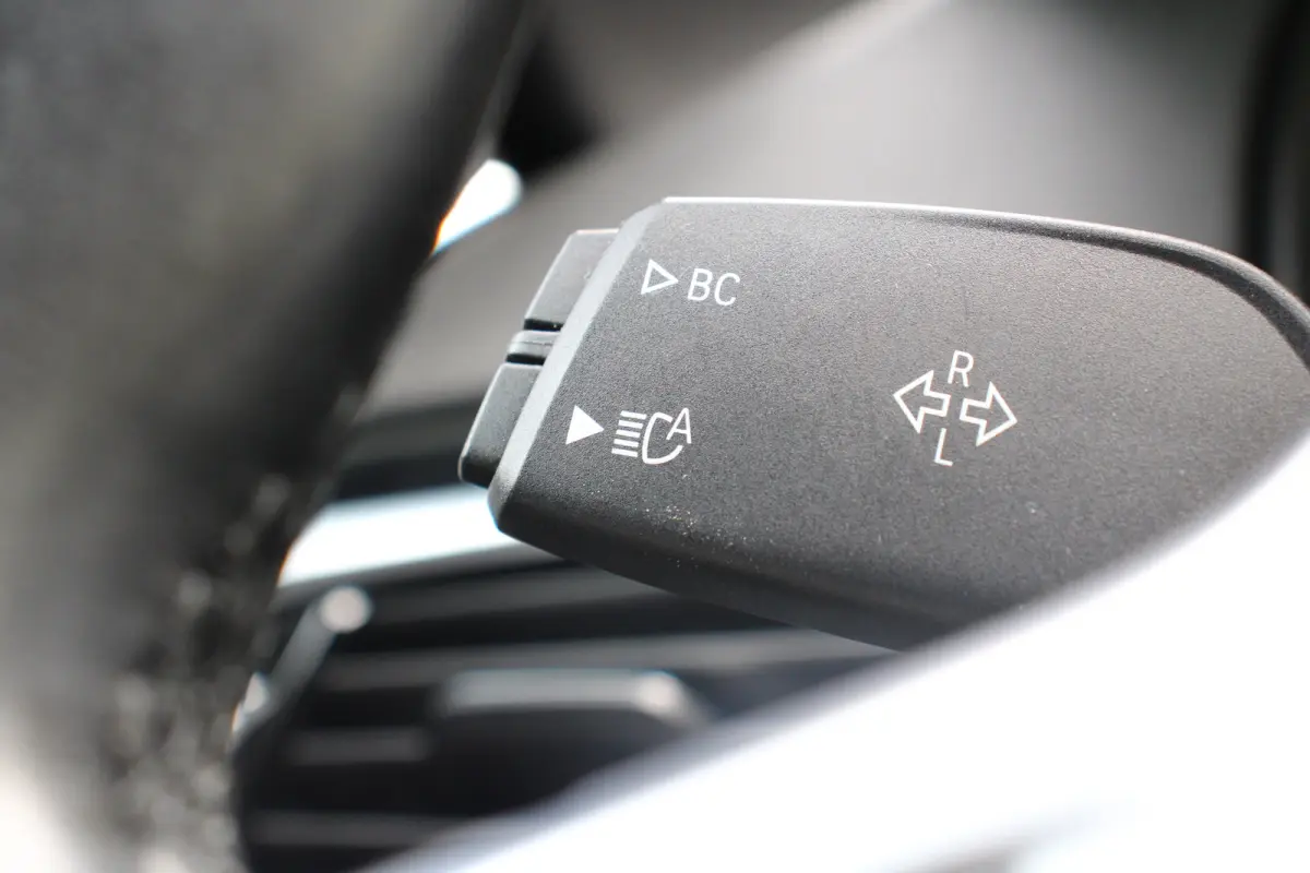 520i Business Edition Plus | NL-AUTO! | 1E EIGENAAR! | M-SPORT | CAMERA | CRUISE | STOELVERWARMING | ELEKTR. STOEL INCL. MEMORY | LEDER | ELEKTR. STUUR