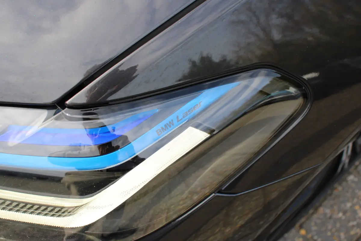 520i Business Edition Plus | NL-AUTO! | 1E EIGENAAR! | M-SPORT | CAMERA | CRUISE | STOELVERWARMING | ELEKTR. STOEL INCL. MEMORY | LEDER | ELEKTR. STUUR