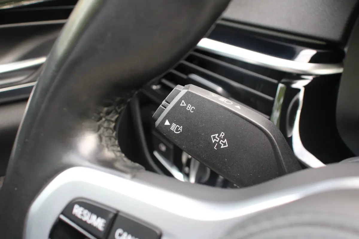 520i Business Edition Plus | NL-AUTO! | 1E EIGENAAR! | M-SPORT | CAMERA | CRUISE | STOELVERWARMING | ELEKTR. STOEL INCL. MEMORY | LEDER | ELEKTR. STUUR