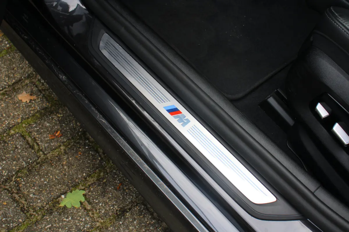 520i Business Edition Plus | NL-AUTO! | 1E EIGENAAR! | M-SPORT | CAMERA | CRUISE | STOELVERWARMING | ELEKTR. STOEL INCL. MEMORY | LEDER | ELEKTR. STUUR