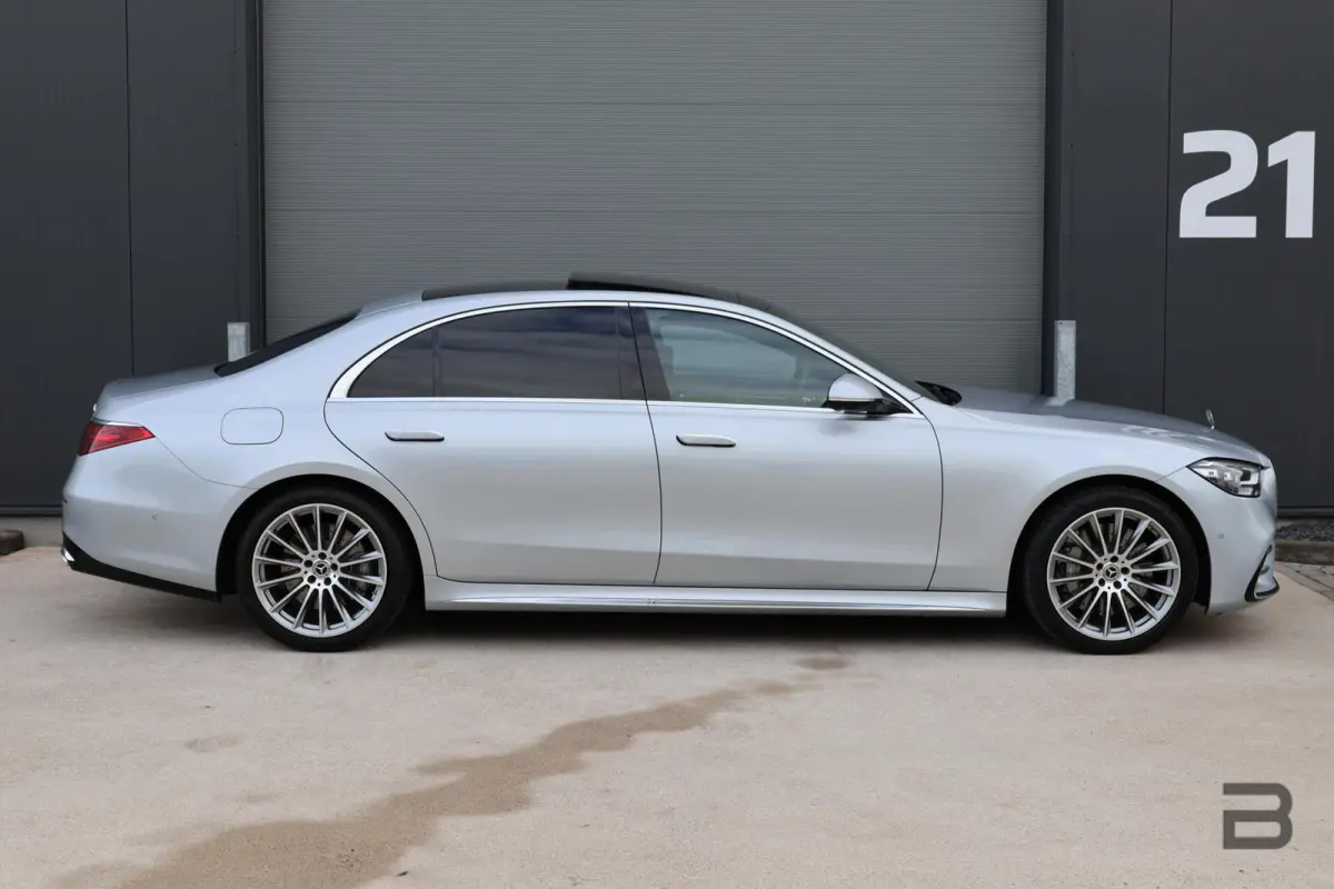 580 e 4MATIC Lang AMG Line / Exclusiefpakket / Chauffeurpakket / Airmatic / Burmester 3D Audio / Panoramadak / Massagestoelen met ventilatie/verwarming