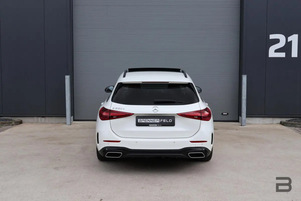 220 d AMG Line / Panoramadak / Memory Stoelen / Burmester Surround / Night Pakket / Trekhaak Wegklapbaar