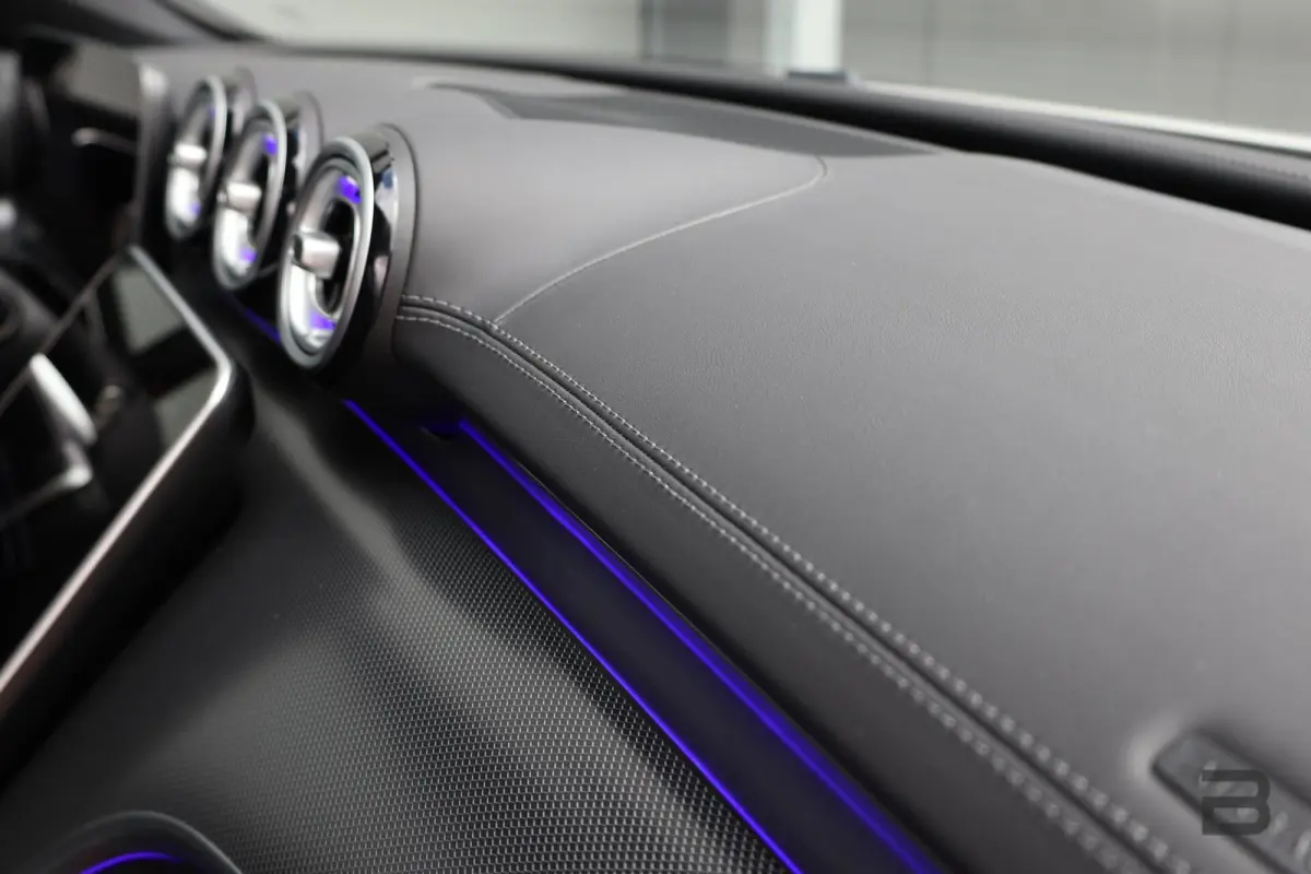 220 d AMG Line / Panoramadak / Memory Stoelen / Burmester Surround / Night Pakket / Trekhaak Wegklapbaar