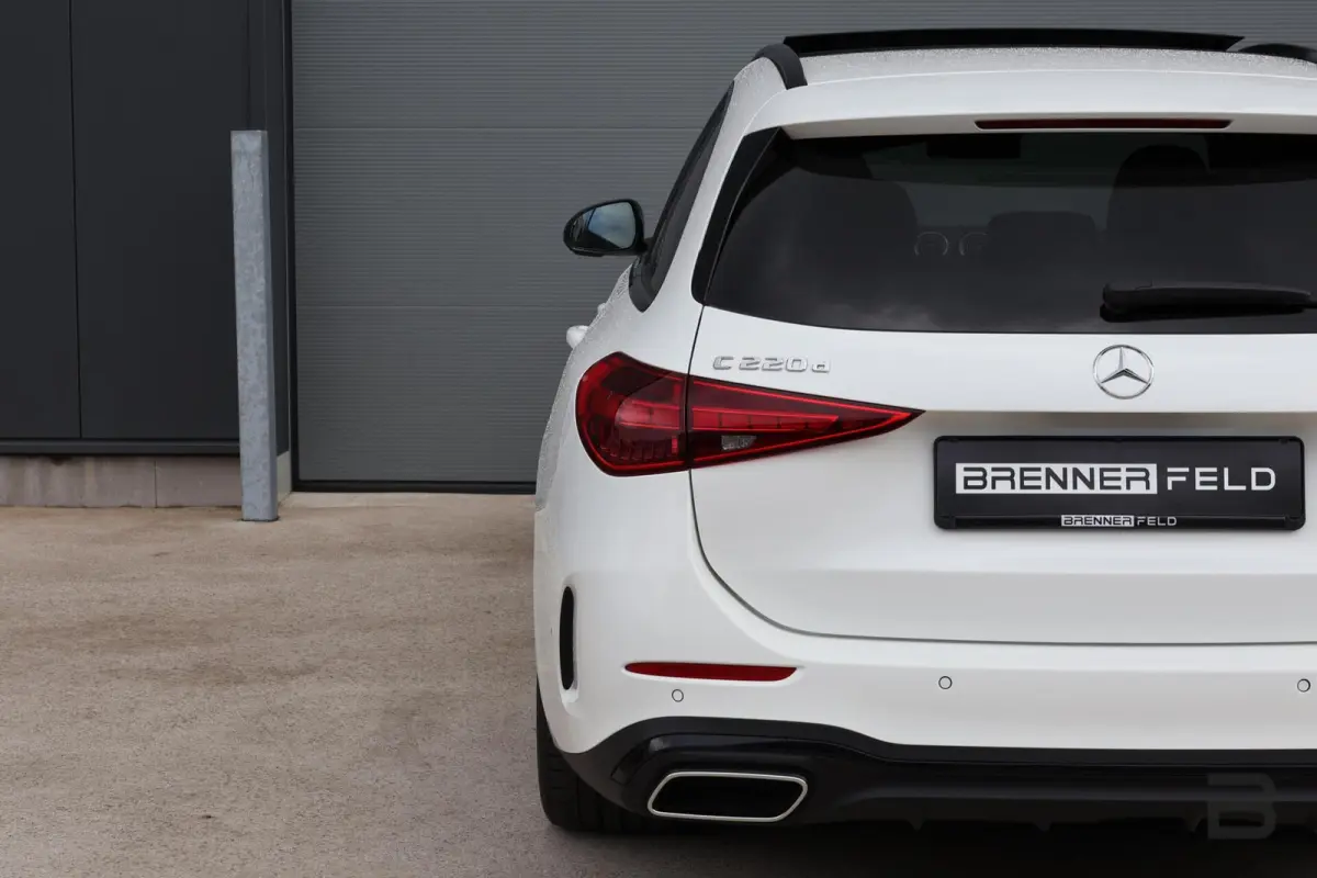 220 d AMG Line / Panoramadak / Memory Stoelen / Burmester Surround / Night Pakket / Trekhaak Wegklapbaar