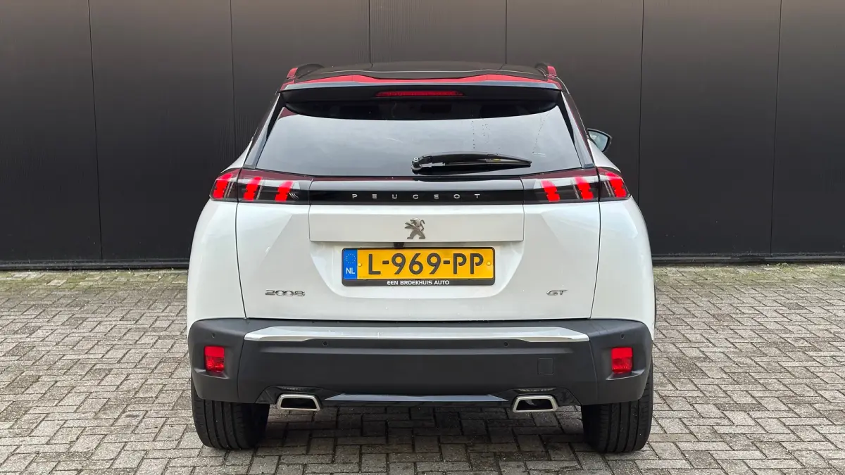 1.2 PureTech GT Pack | Apple Carplay / Android Auto | Focal geluid | Navigatie | Stoelverwarming | Adaptieve Cruise | Alcantara bekleding | Achterbank in delen neerklapbaar | Achteruitrijcam