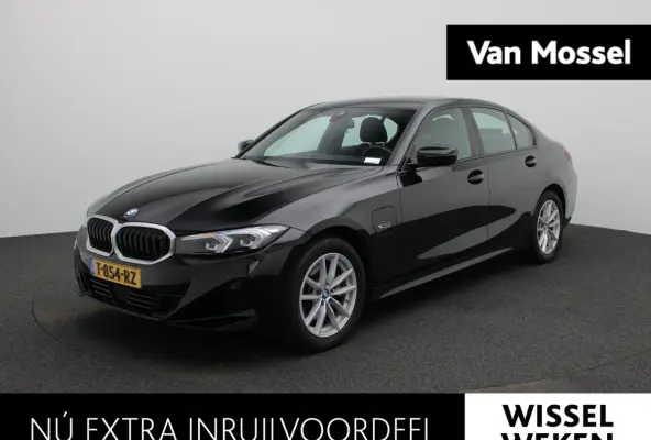 320e | APPLE CARPLAY | ANDROID AUTO | LEDER | NAVIGATIE | LED VERLICHTING | LICHTMETALEN VELGEN | PARKEERSENSOREN | DAB RADIO | BLUETOOTH |