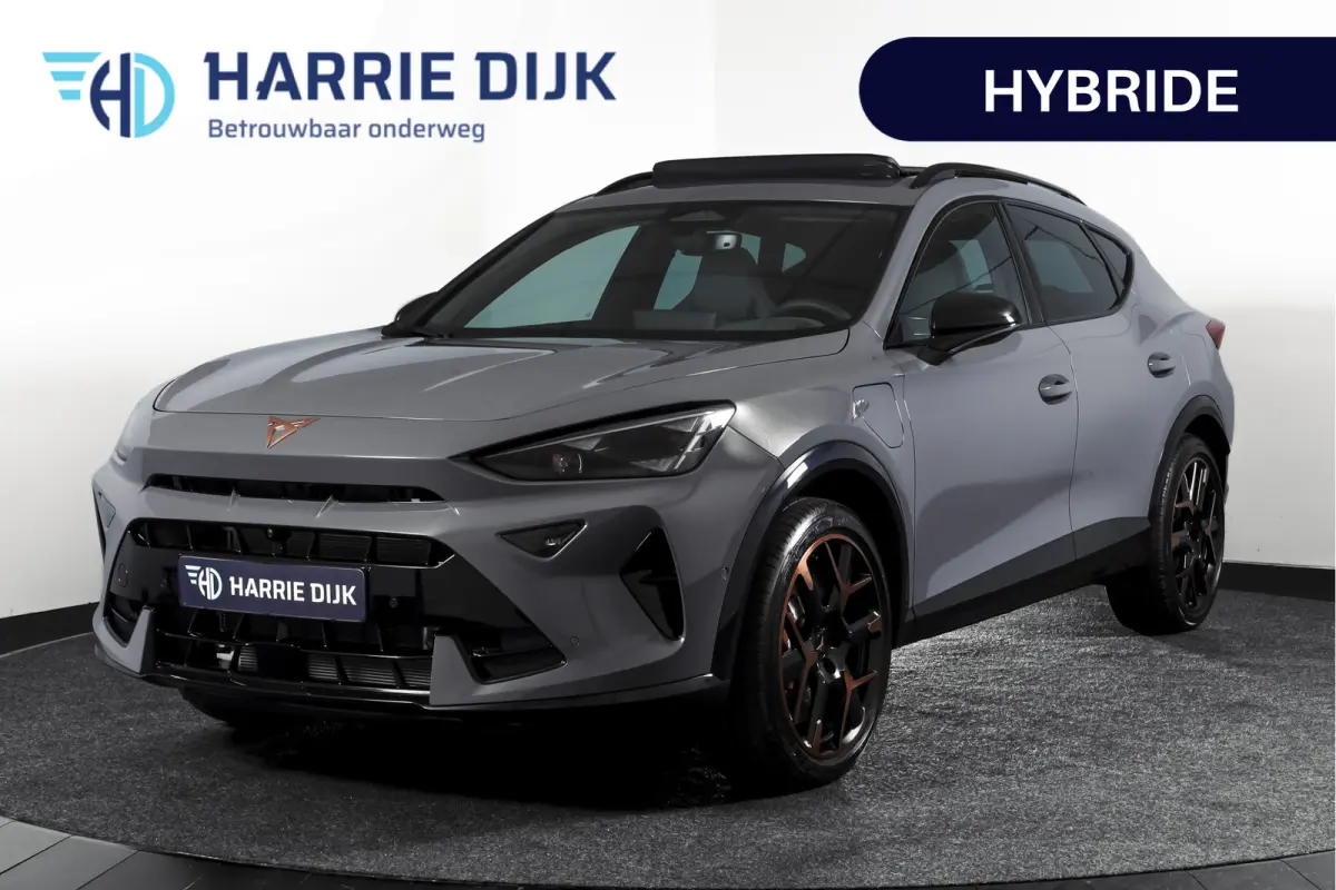 1.5 TSI e-Hybrid 272 PK VZ Extreme | S/k-Panodak | Dig. Cockpit | Adapt. Cruise | Stoel-+ Stuurverw. PDC | 360 Camera | NAV + App. Connect | ECC | Elek. Klep | LM 19" | 0683