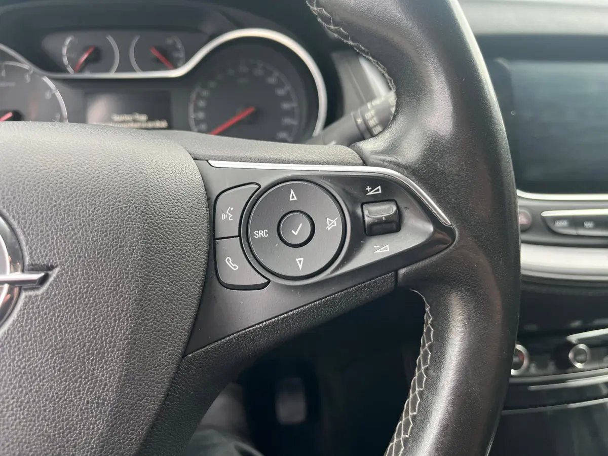 1.2 Turbo Business Executive, navi, camera, carplay