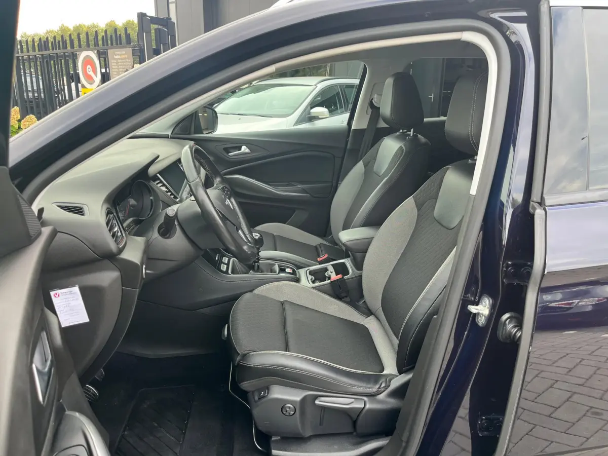 1.2 Turbo Business Executive, navi, camera, carplay