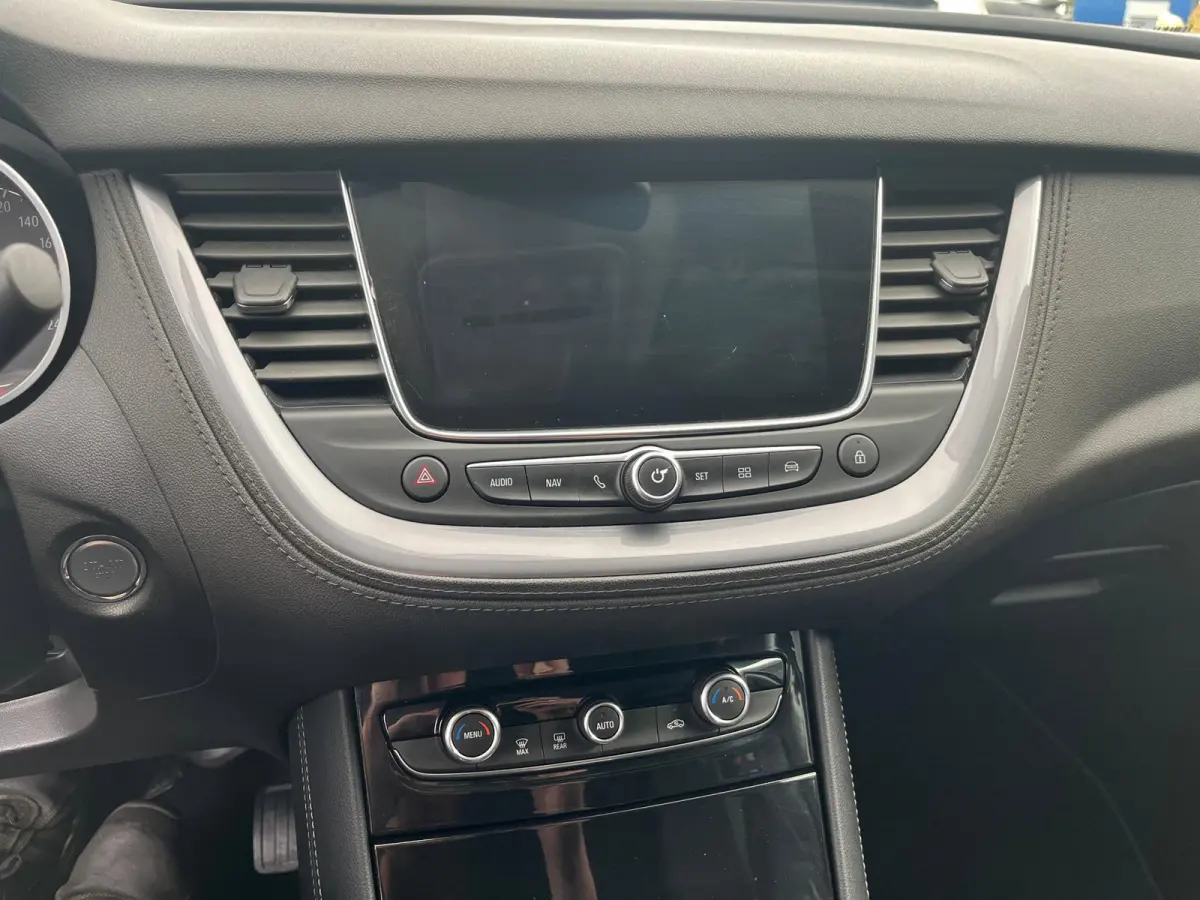 1.2 Turbo Business Executive, navi, camera, carplay