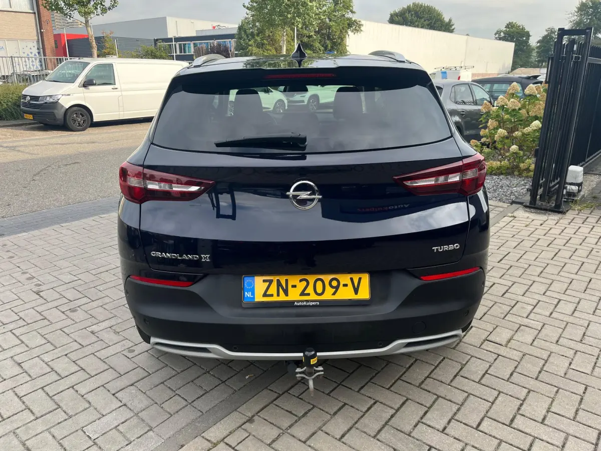 1.2 Turbo Business Executive, navi, camera, carplay