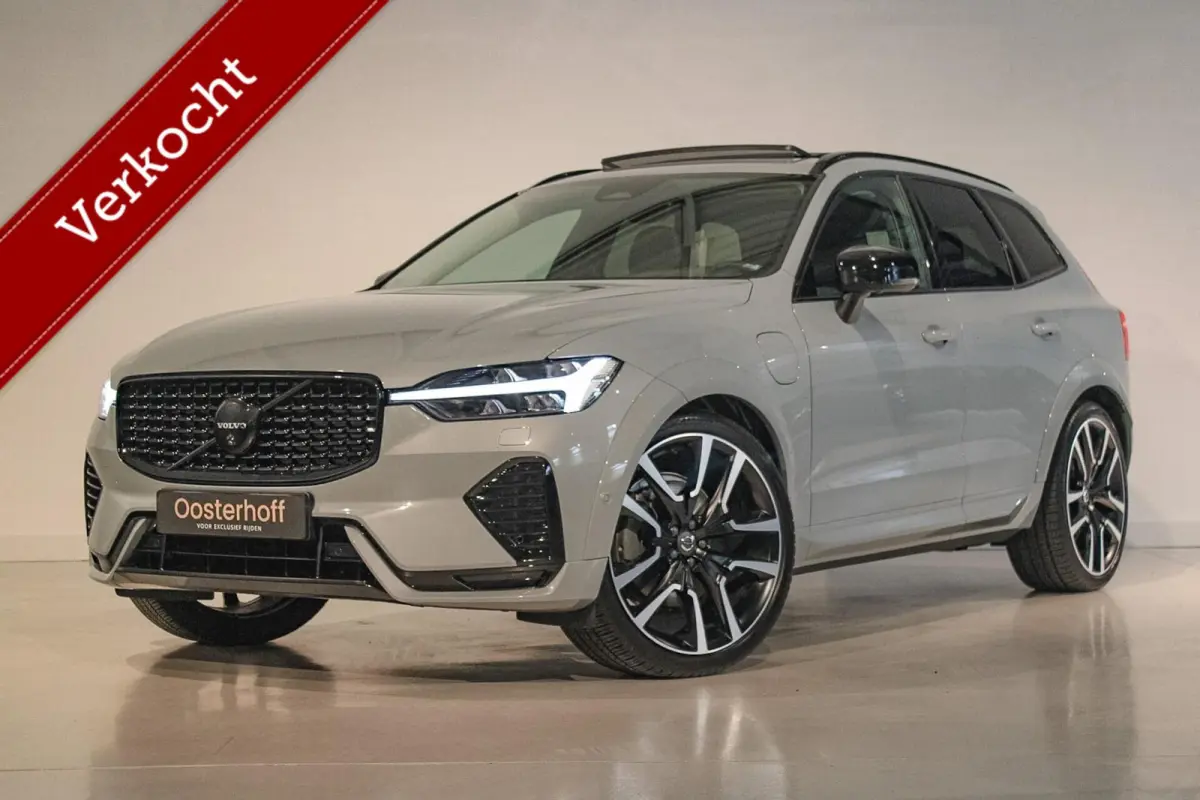 2.0 T6 Plug-in hybrid AWD Plus Dark LUCHTV | PANO