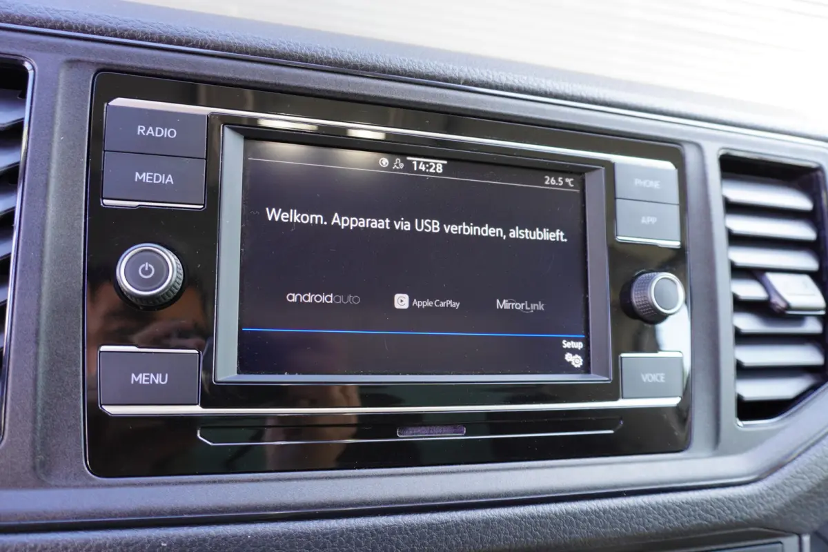 140pk Bakwagen 430x212x212 Laadklep Zijdeur 140pk Apple Carplay Cruise control