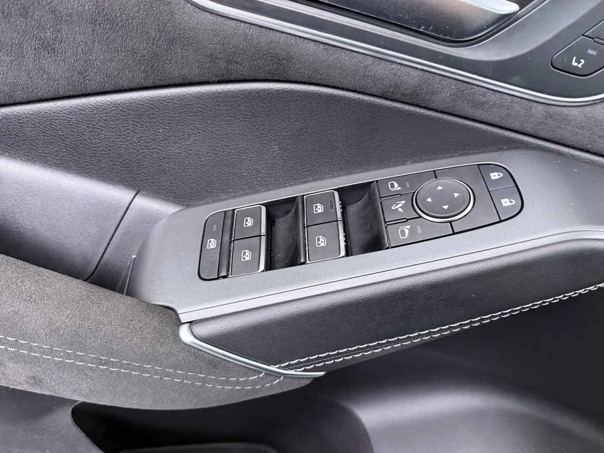 1.3 MHEV Xtronic Tekna Plus | Lederen Bekl. | Panoramadak | BOSE Audio |