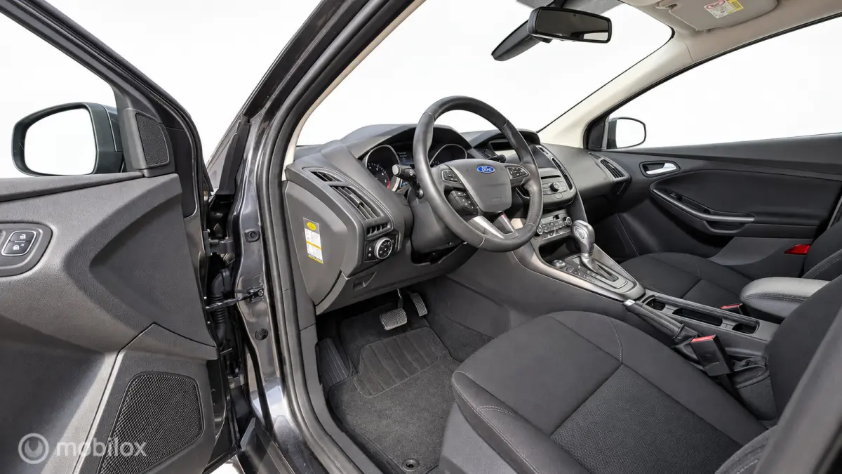 1.0 EcoBoost Titanium Business