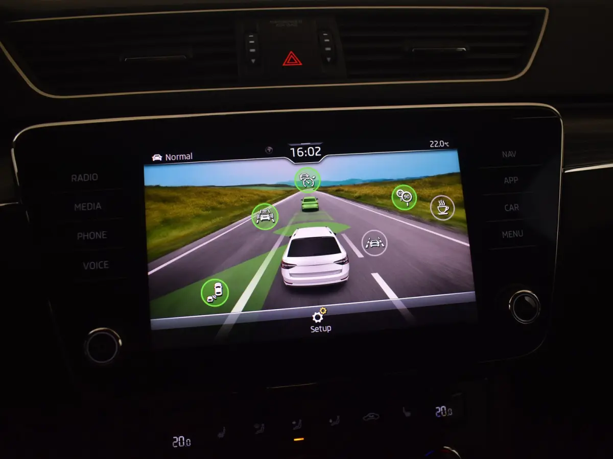 1.4 TSI iV Sportline Business 218PK DSG/AUTO l Elektr. Klep l Achteruitrijcamera | App Connect | Matrix LED l Elektr. Stoel incl Memory l Stoel en stuurverwarming l Cruise contr Adapt | Dode