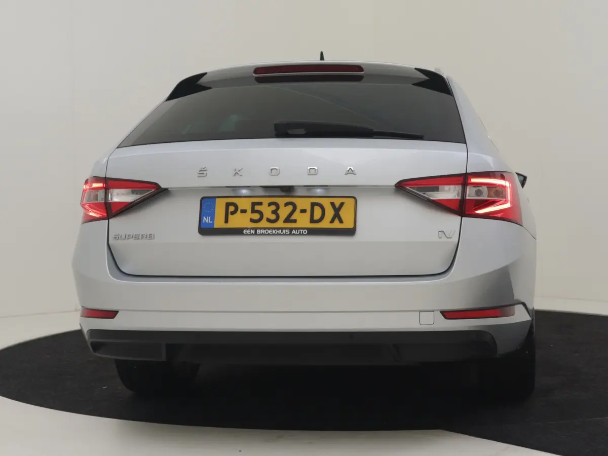 1.4 TSI iV Sportline Business 218PK DSG/AUTO l Elektr. Klep l Achteruitrijcamera | App Connect | Matrix LED l Elektr. Stoel incl Memory l Stoel en stuurverwarming l Cruise contr Adapt | Dode