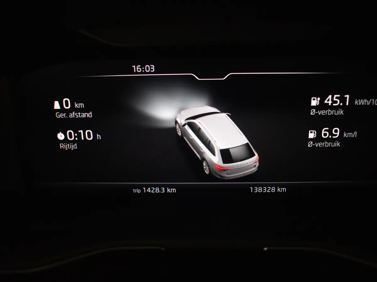 1.4 TSI iV Sportline Business 218PK DSG/AUTO l Elektr. Klep l Achteruitrijcamera | App Connect | Matrix LED l Elektr. Stoel incl Memory l Stoel en stuurverwarming l Cruise contr Adapt | Dode