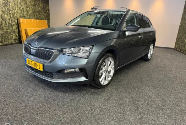 1.0 TSI Business Edition-Camera-116 PK-Carplay