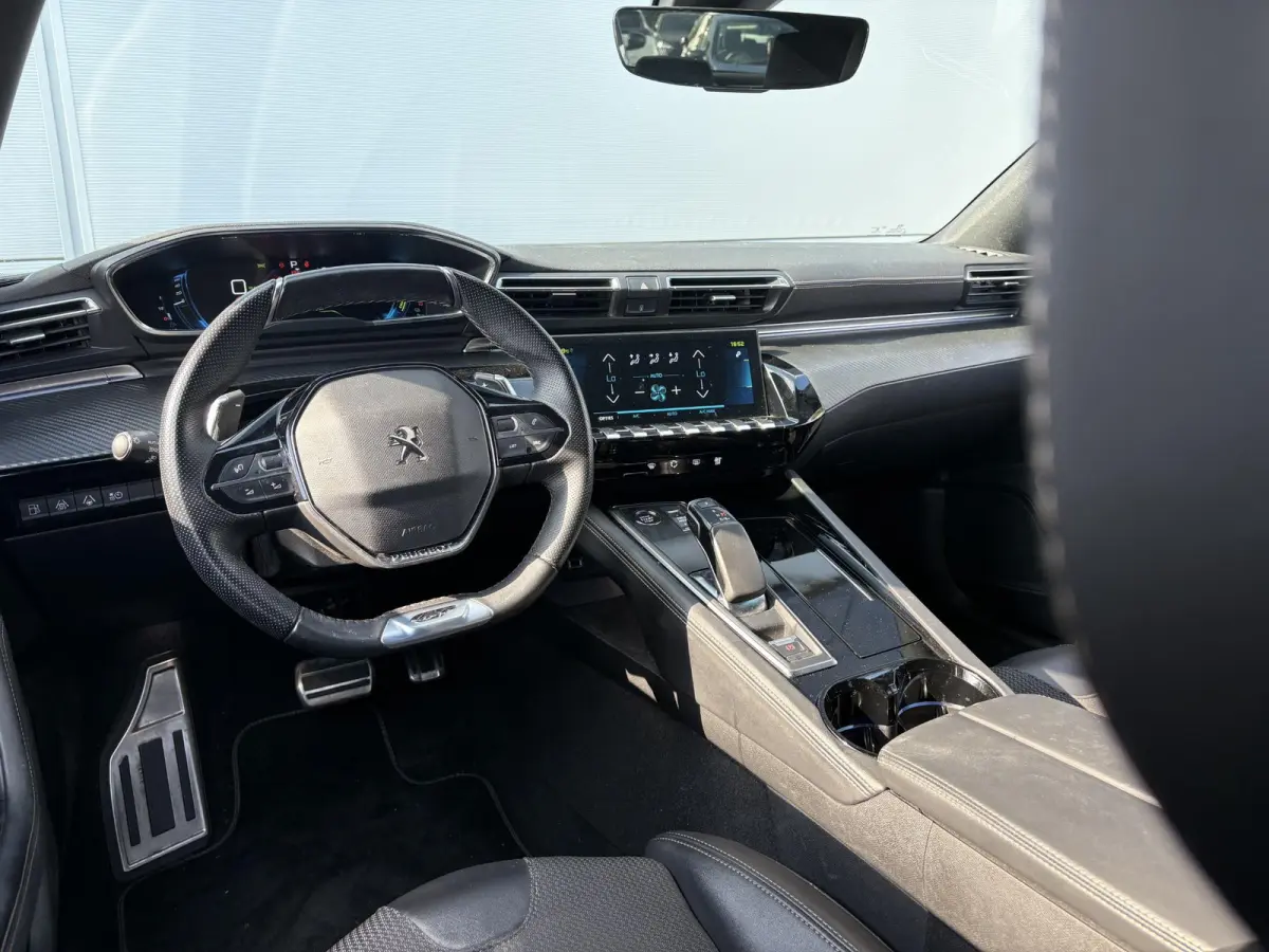 1.6 HYbrid GT | Adaptieve Cruise Control | Camera | Trekhaak | Apple Carplay/Android Auto | 19 inch velgen