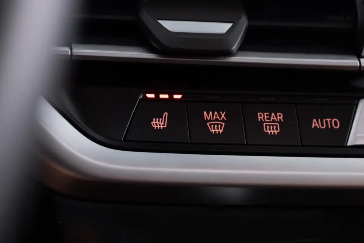 xDrive30e High Executive | PANORAMADAK | LEDER | PHEV !