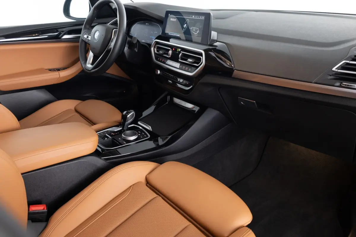 xDrive30e High Executive | PANORAMADAK | LEDER | PHEV !