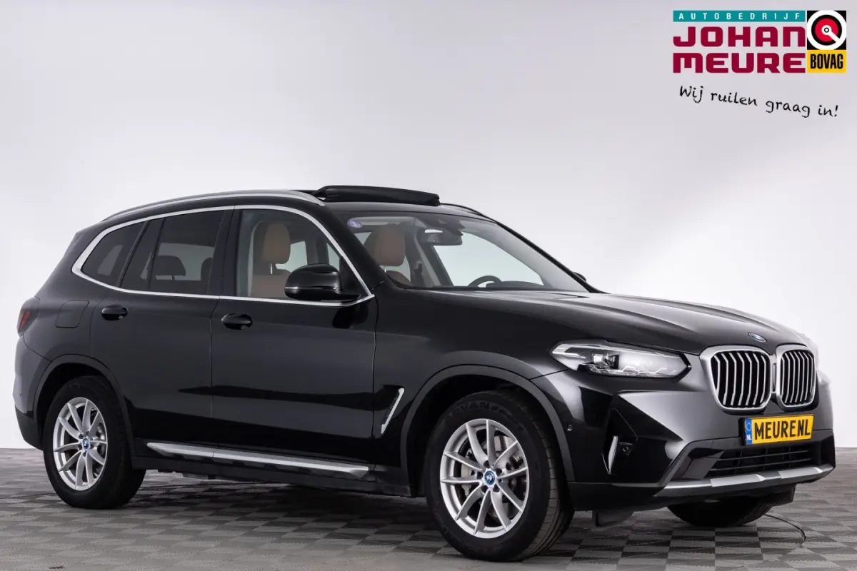 xDrive30e High Executive | PANORAMADAK | LEDER | PHEV !