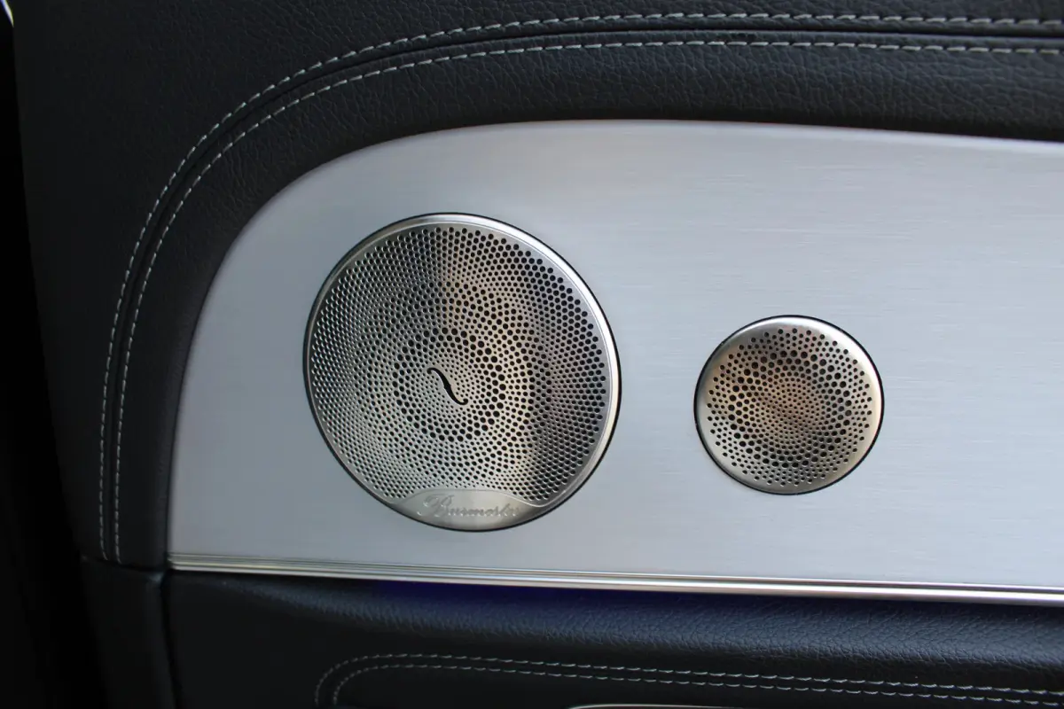 300e AMG Line NIGHT PAKKET PANORAMADAK LEDER MEMORY BURMESTER 360-CAMERA KEY-LESS GO <<NL AUTO>>