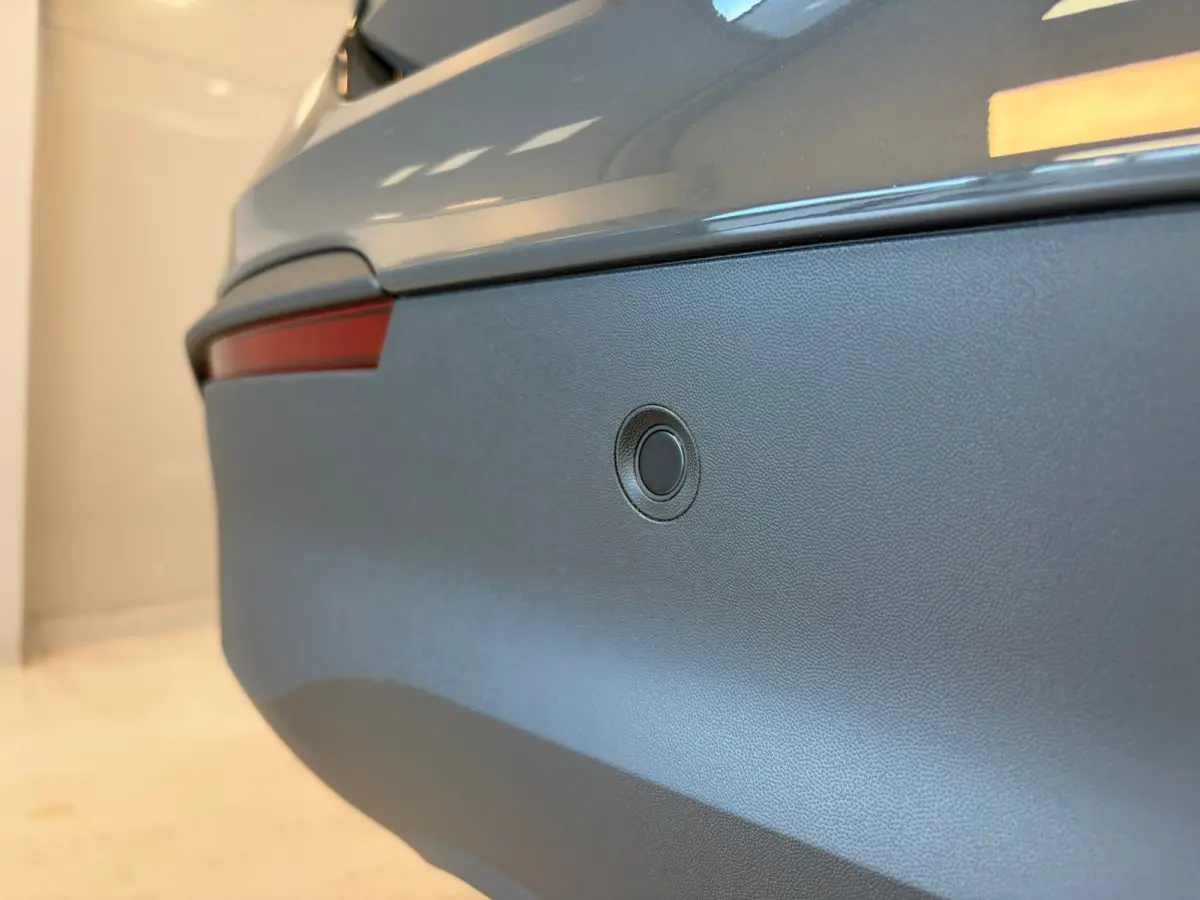 Life Edition 1.5 eHybrid | Vooraad deal | Panoramdak | 18" Napoli Velgen | CarPlay |