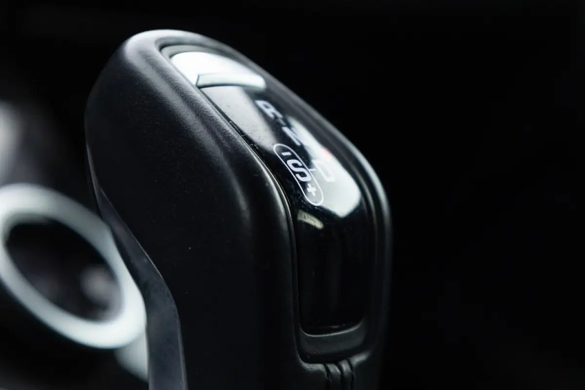 1.5 P300e AWD R-Dynamic S | LEDER | EL. STOELEN | Full LED !