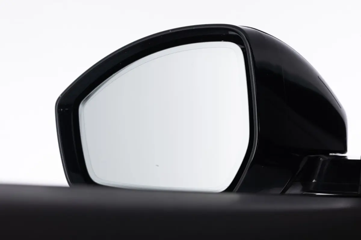 1.5 P300e AWD R-Dynamic S | LEDER | EL. STOELEN | Full LED !