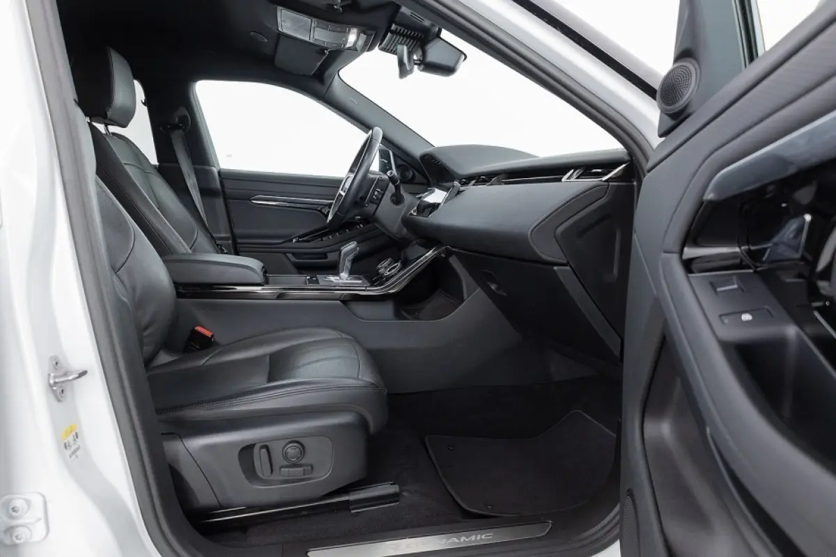 1.5 P300e AWD R-Dynamic S | LEDER | EL. STOELEN | Full LED !