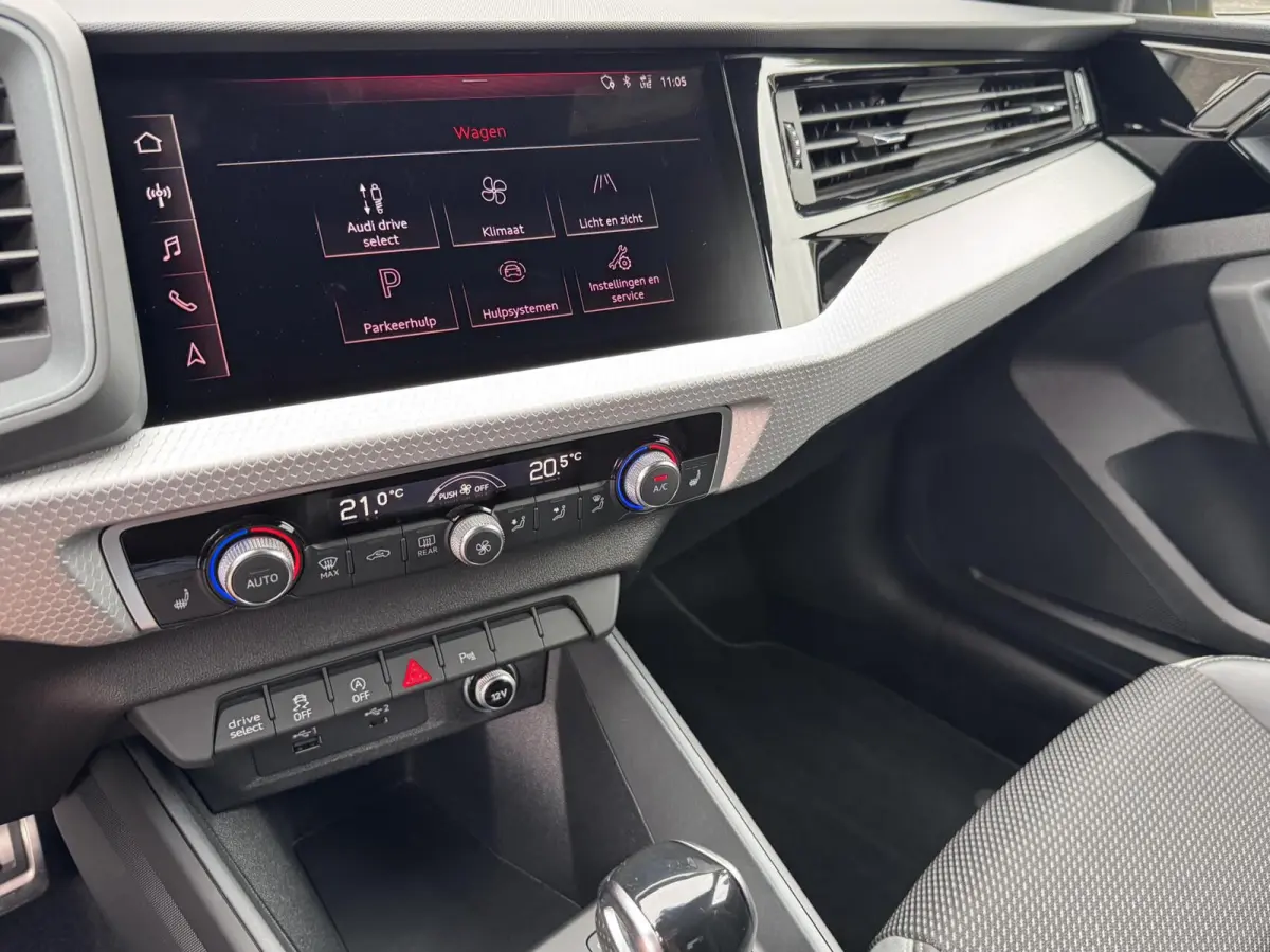 30 TFSI/ S Line/ edition one/ Carplay/ Navi/ Led/ Stoelverwarming