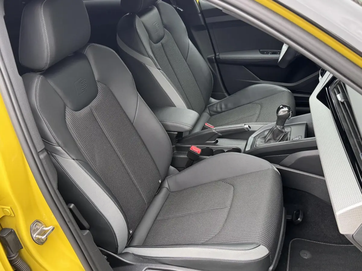 30 TFSI/ S Line/ edition one/ Carplay/ Navi/ Led/ Stoelverwarming