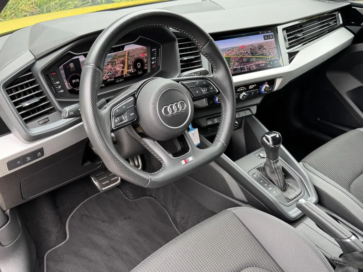30 TFSI/ S Line/ edition one/ Carplay/ Navi/ Led/ Stoelverwarming