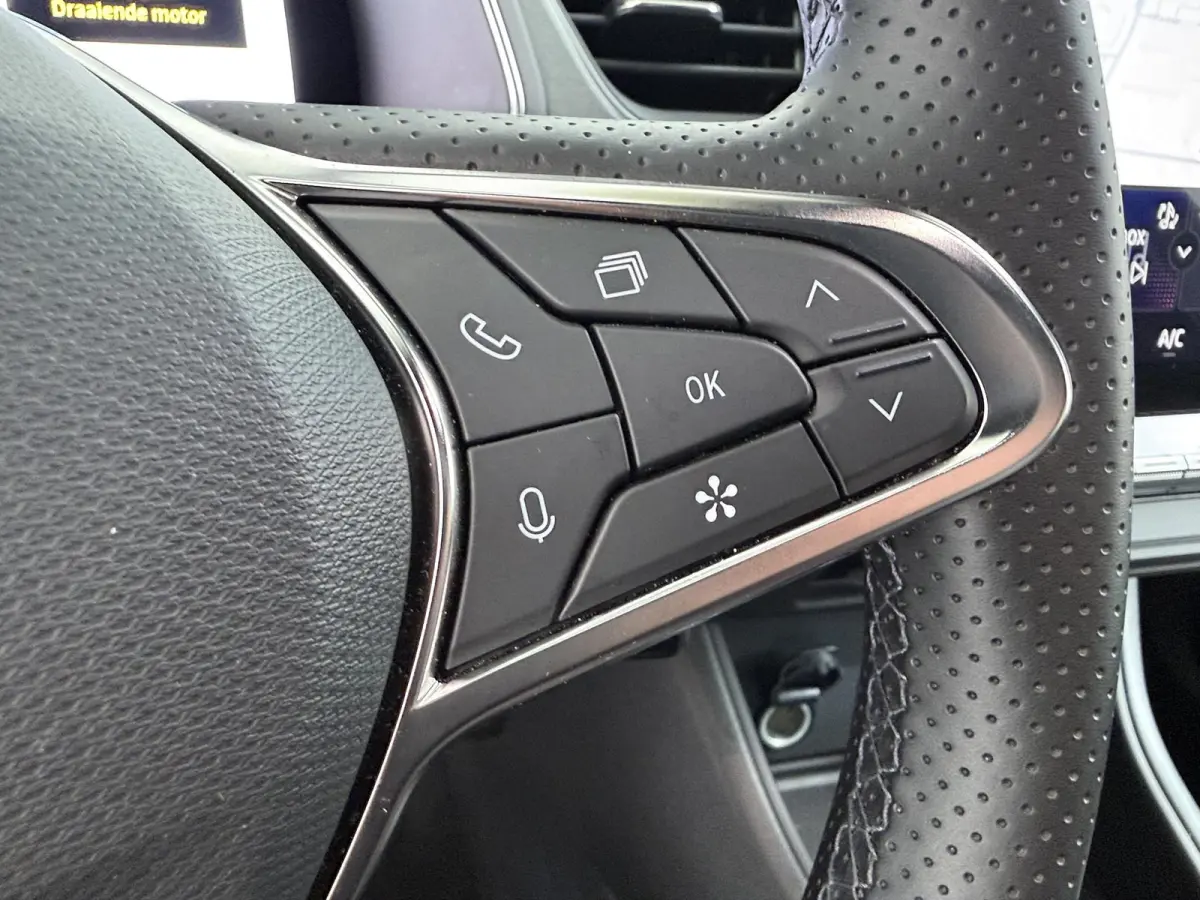 techno full hybrid E-Tech 160 | Google Navigatie | Parkeercamera | Climate Control |