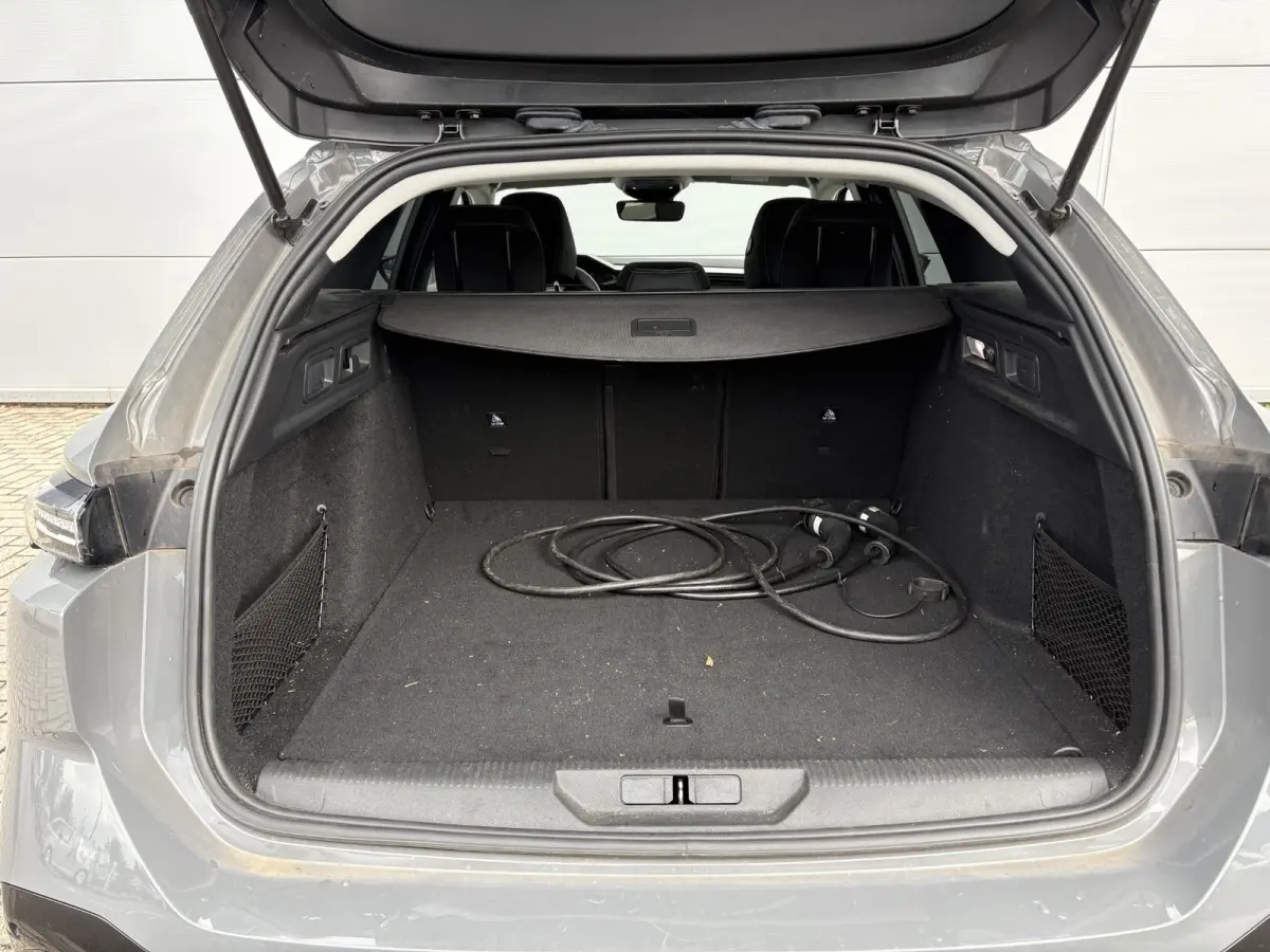 1.6 Plug-in Hybrid 180 Allure | Trekhaak | Parkeerhulp | Cruise Control | Apple Carplay/Android Auto