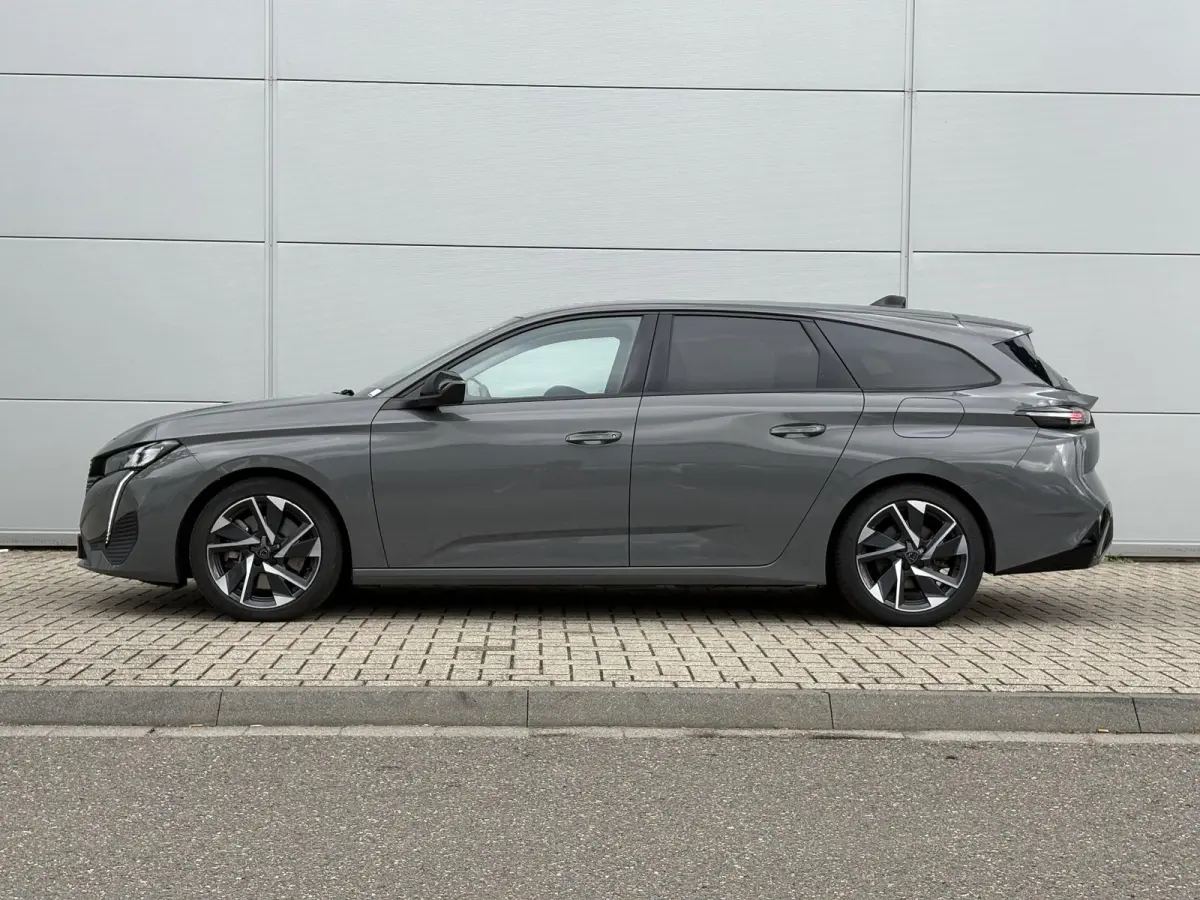 1.6 Plug-in Hybrid 180 Allure | Trekhaak | Parkeerhulp | Cruise Control | Apple Carplay/Android Auto