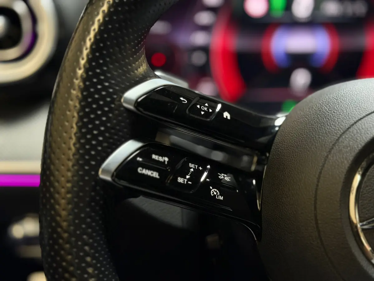 VERKOCHT! 4MATIC AMG Line |PANO|HuD|360CAM|BURMESTER|20 INCH|MEMORY|KEYLESS|GARANTIE|SFEERVERLICHTIN
