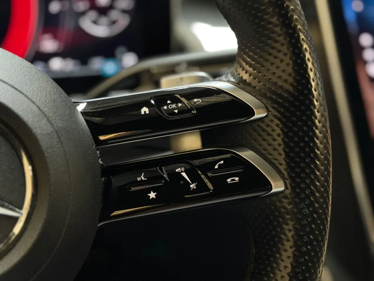 VERKOCHT! 4MATIC AMG Line |PANO|HuD|360CAM|BURMESTER|20 INCH|MEMORY|KEYLESS|GARANTIE|SFEERVERLICHTIN