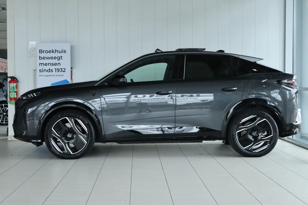 73 kWh DUAL MOTOR 325PK Launch Edition DEMO-DEAL | Adapt. Cruise | Focal Audio | Massage | Schuifdak | 20 Inch | 360 Camera | Elektr. Klep | Memory | MATRIX | Stoel+Stuurverwarming |