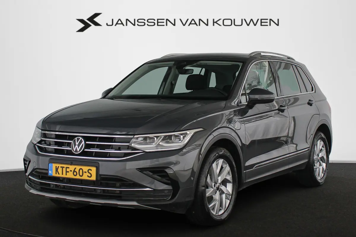 1.5 eHybrid Elegance Trekhaak Stuur-Stoelverwarming 360-Camera Keyless IQ-Light