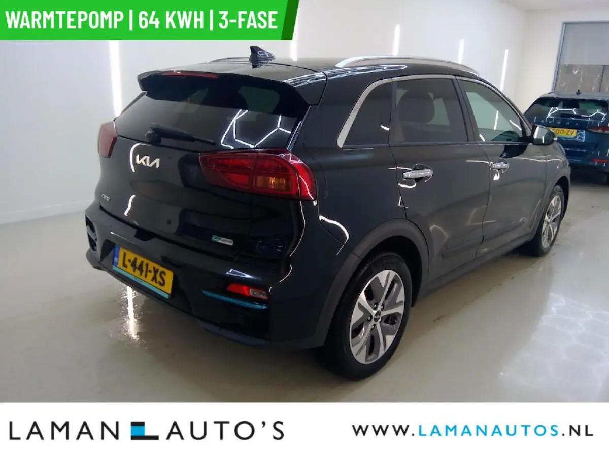 DynamicPlusLine 64 kWh | SOH 98% | Warmtepomp 3-fase Open dak CarPlay ECC Nav ACC 17" LMV LED Camera Metallic | EV Voorschoten